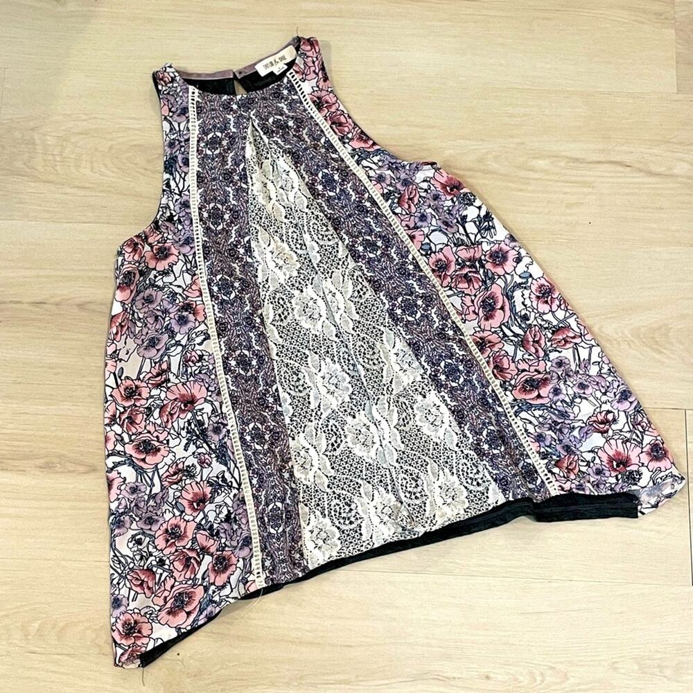 Taylor & Sage Floral and Lace Swing Halter Tank Top Size Small EUC